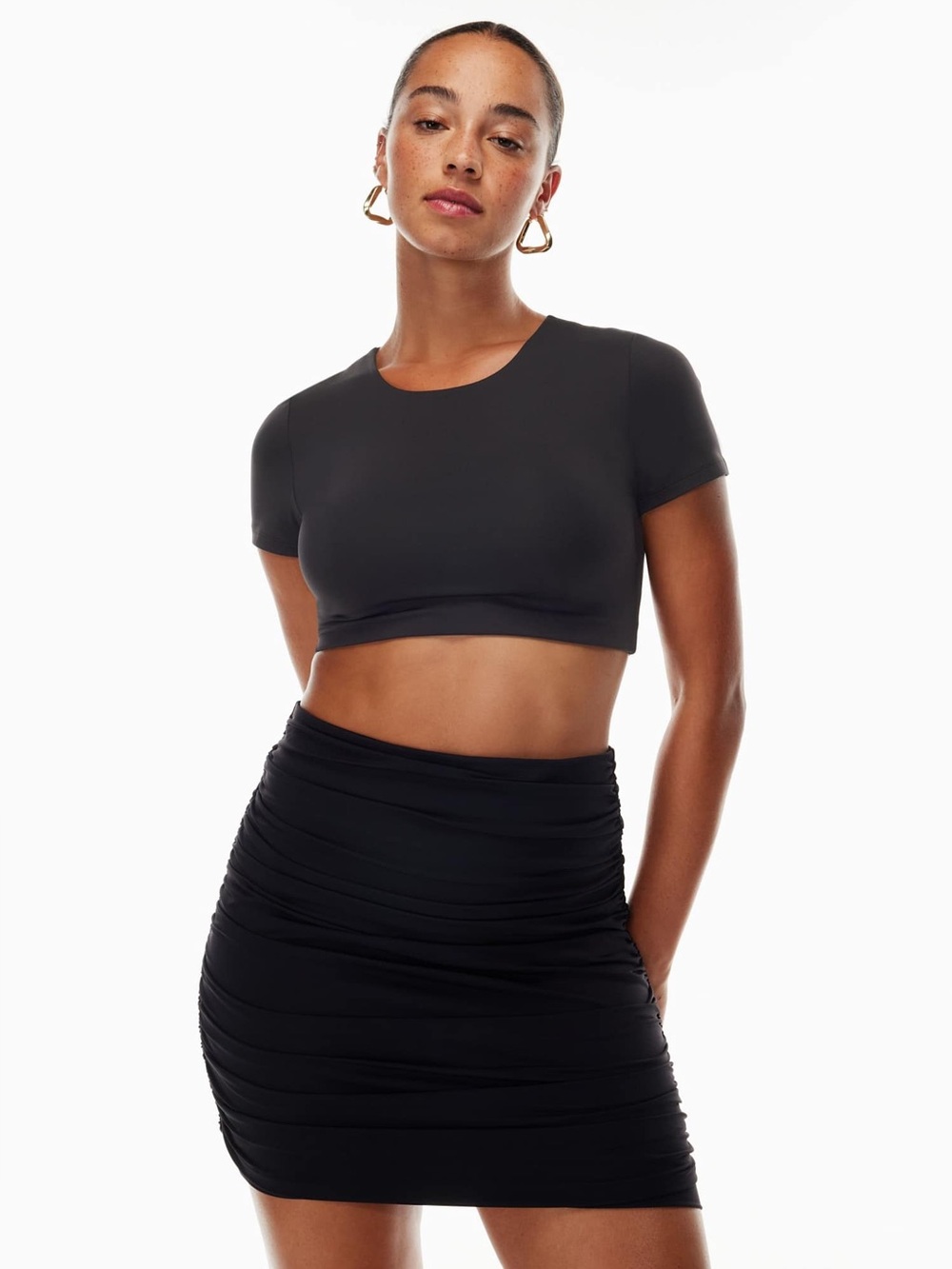 Aritzia Babaton Contour Crew Ribcage T-Shirt - Gloss Green Crop Top - Picture 4 of 10